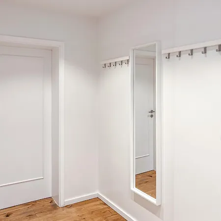 Apartment T&k - 5 Einfamilienhaus 15min To Messe Fair Dus - *