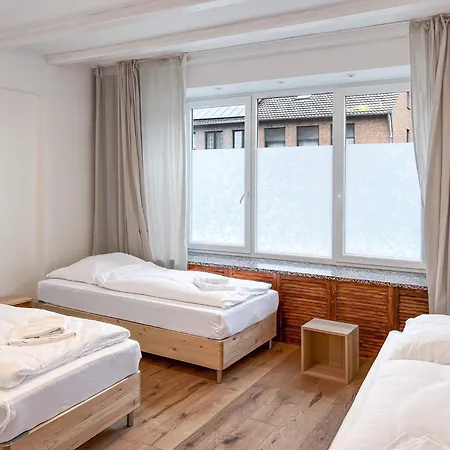 T&k - 5 Einfamilienhaus 15min To Messe Fair Dus - Апартаменты